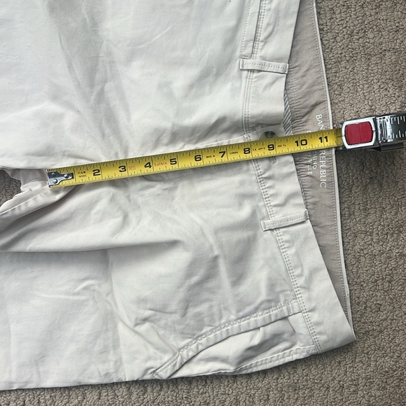 Banana Republic City Chino - Picture 8 of 9